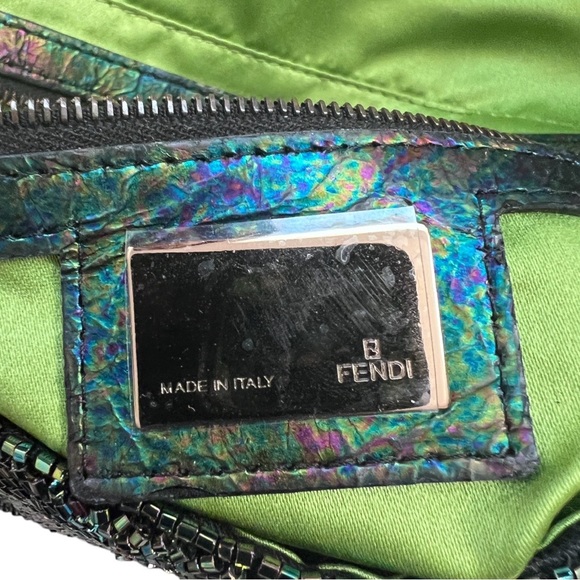 Unique FENDI beaded embroidery baguette bag - Picture 9 of 9